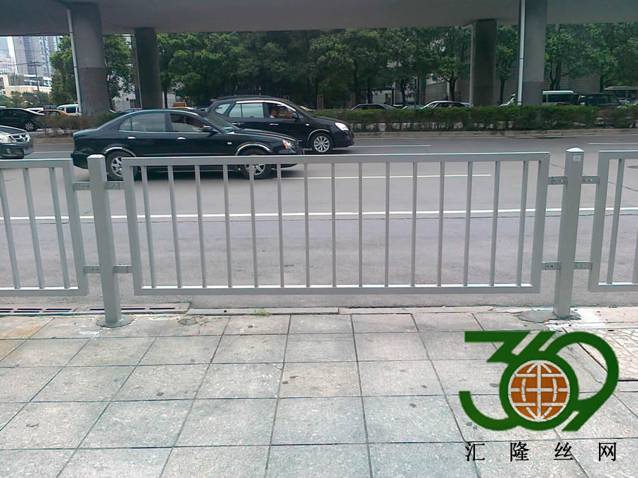 公路護欄