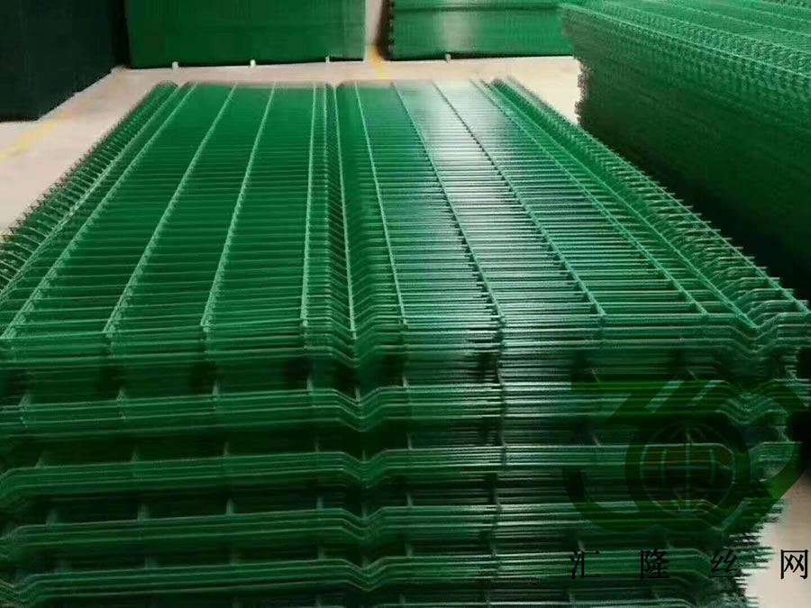 雙邊絲護(hù)欄