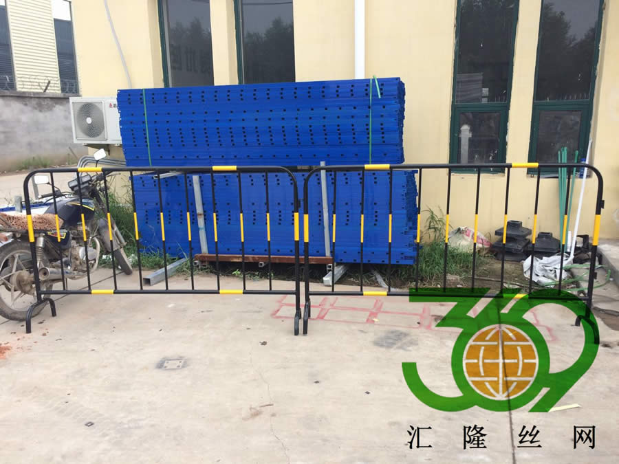 鐵藝移動護欄網(wǎng)